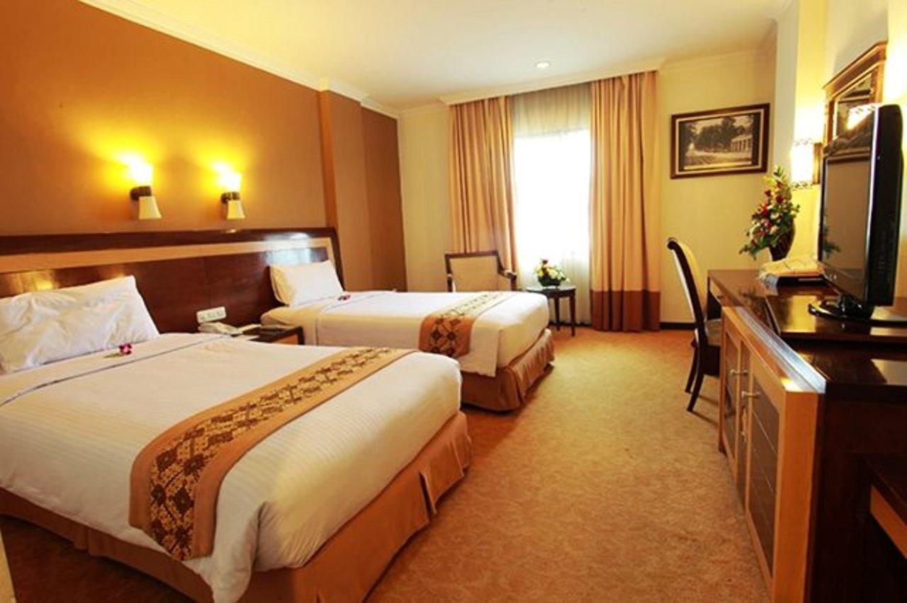 Semesta Heritage Hotel & Convention Semarang Exterior photo